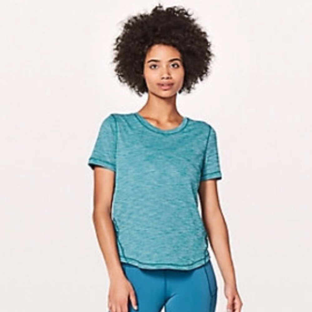 Lululemon long distance tee